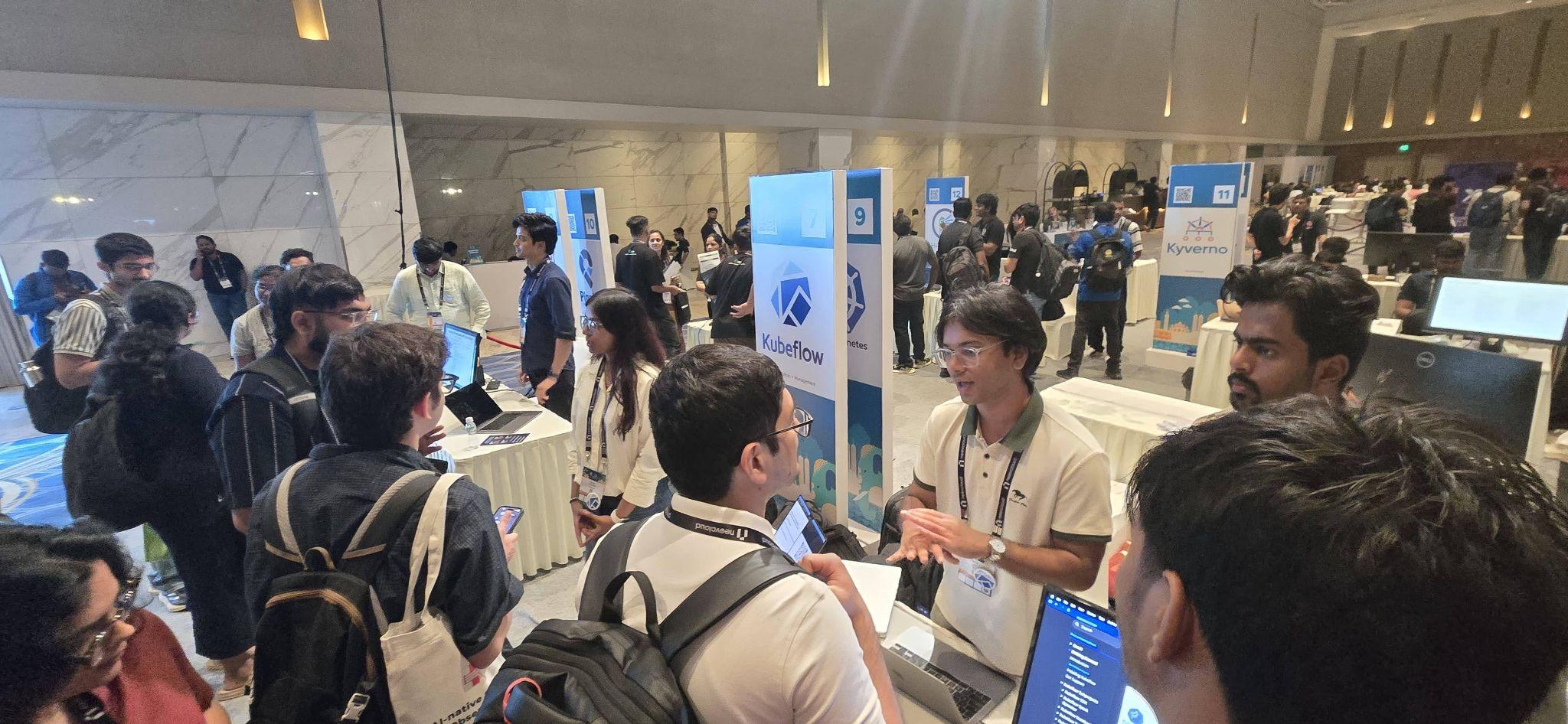 Attendees at the Kubeflow booth